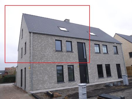 Prachtige duplex met 3 slaapkamers en carport - Photo 2