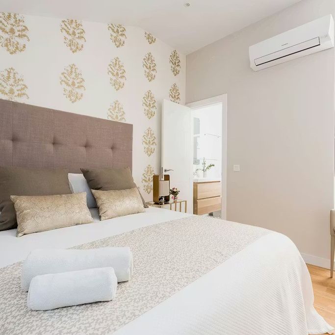 Calle Trinidad Grund, Málaga, Andalusia 29001 - Photo 1