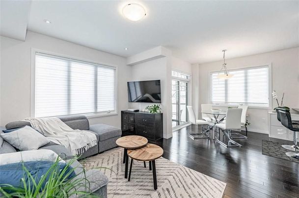For Lease - 10 Showers Lane, Hamilton, Ontario - Photo 1