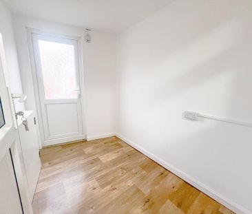 2 bedroom maisonette to rent - Photo 3