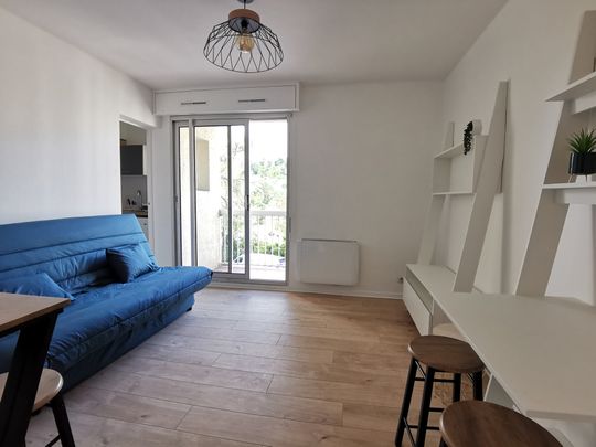 Location Appartement 1 pièce 20m² NIMES 30000 - Photo 1