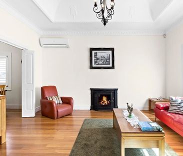 Pet Friendly Beachside Family Home Near Maroubra Beach! (All Utilit... - Photo 3