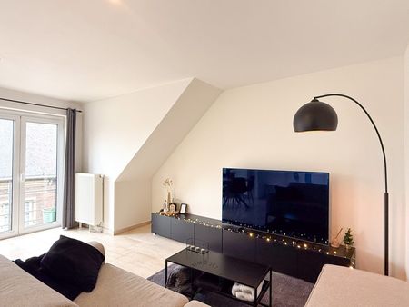 Mooi appartement in centrum Beveren met twee slaapkamers en balkon - Photo 3