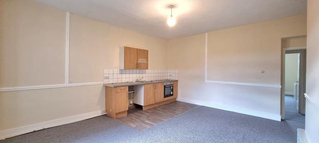 1 bedroom ground floor flat to rent - Photo 1