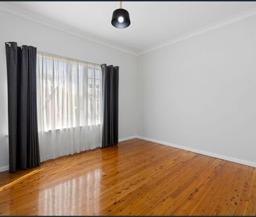 Comfortable Family Home in a Convenient Location - Photo 5