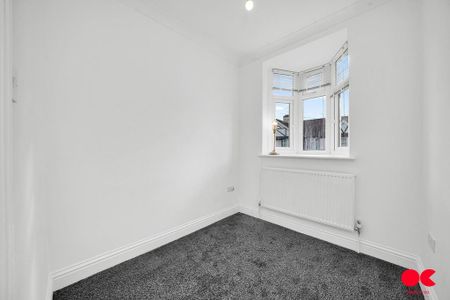 4 bedroom terraced house to rent - Photo 5