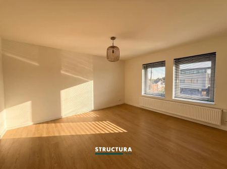 Volledig gerenoveerde woning gelegen op een rustige locatie - Photo 2