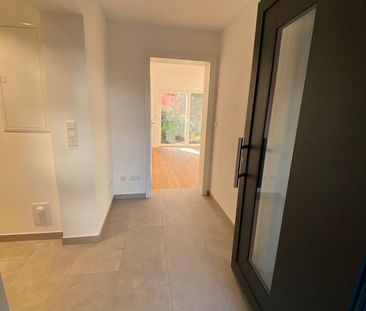 2 Zimmer-Wgh. mit EBK, Terrasse und TG in S-Kaltental - Photo 1