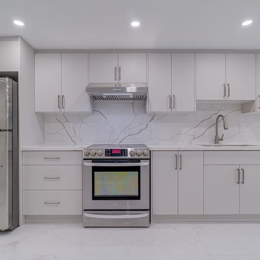 For Lease - 152 Clarence Street Unit# Lower, Brampton, Ontario - Photo 1