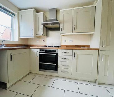 2 bedroom townhouse to rent - Photo 4