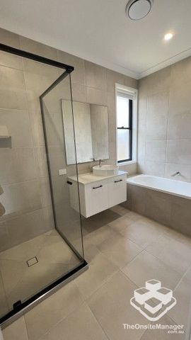 Brand New 5 Bedroom House in The Village, Jimboomba. - Photo 4