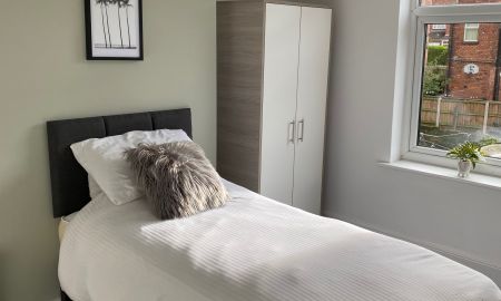 6 Bed (2 Bathroom) Professional Furnished HMO Room 1 - Photo 3