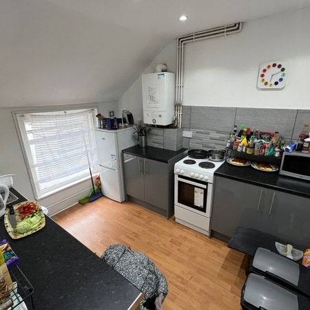 Claude Road, CARDIFF - Photo 4