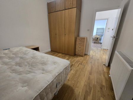 1 bedroom flat to rent - Photo 4