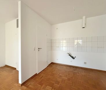 Großzügige 3-Zimmer-Dachgeschosswohnung mit Balkon in zentraler Lage - Photo 5