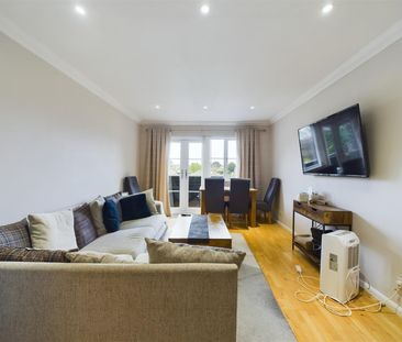 Godolphin Court, Brighton Road, Crawley - Photo 4