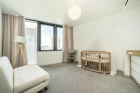 Marsh Wall, Canary Wharf, E14 - Photo 4