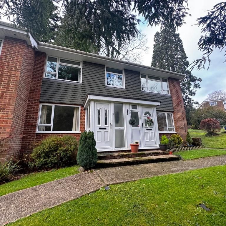 2 bedroom maisonette to rent - Photo 1