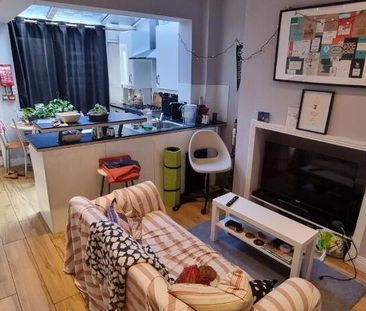 Apartment 1 28 Stranmillis Gardens, Belfast, BT9 5AS - Photo 1