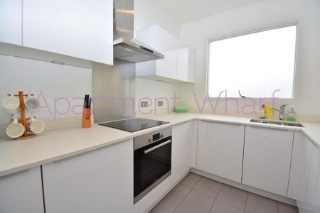 1 bedroom in a flat share to rent - Photo 5