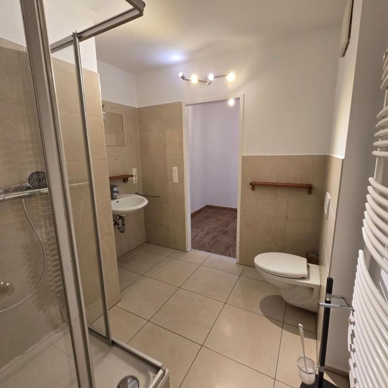 Sanierte 2-Zimmerwohnung inkl. Küche im Zentrum von Braunau - Photo 1