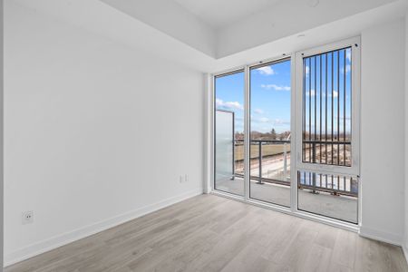 For Lease - 220 Missinnihe Way Unit# 307, Mississauga, Ontario - Photo 2