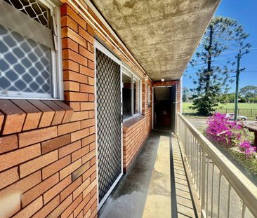 Location, Lifestyle, and Comfort All in One - Photo 5