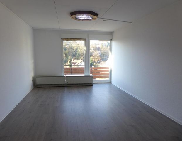 Erdgeschosswohnung in ruhiger Sackgasse mit großem Garten und traumhaftem Burgblick! - Photo 1