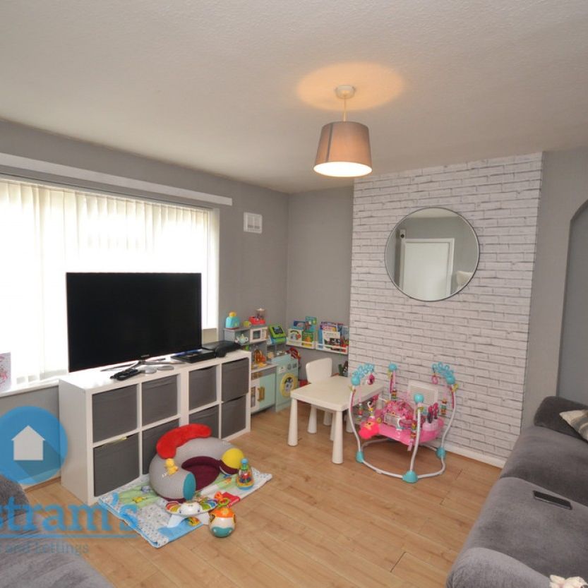 2 bed Mid Terraced House for Rent - Photo 1