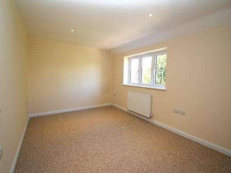 Anslow Gardens, Iver, SL0 - Photo 4
