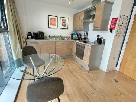 Waterloo Court - Photo 2