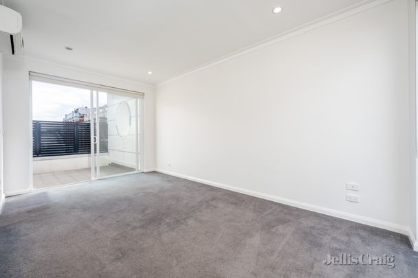 1/77 Little Oxford Street, Collingwood - Photo 1