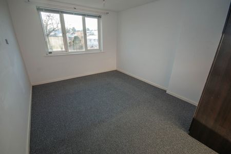 Bilton Road, Bilton, Rugby, CV22 - Photo 3