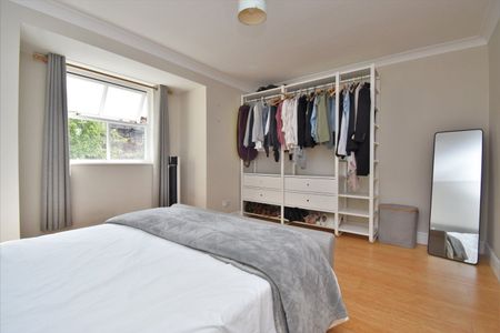 Cressingham Road, London, SE13 - Photo 4