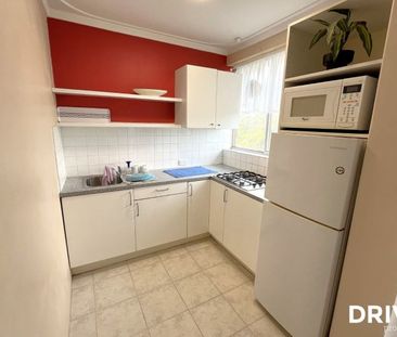 Perfectly Positioned 1-Bedroom Unit in Wembley - Photo 3