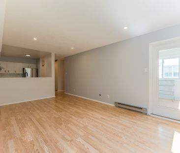 For Lease - 318 Lorry Greenberg Drive Unit# 206, Hunt Club - South ... - Photo 3