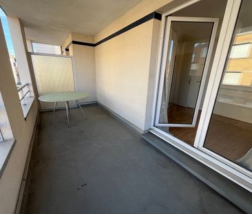 Location Appartement 3 pièces 69m² LILLE 59000 - Photo 6