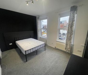 122 Bloomfield Avenue, Belfast, BT5 5AB - Photo 5