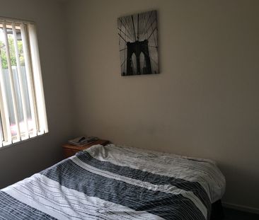 17A Harrow Street, Phillipstown - Photo 1