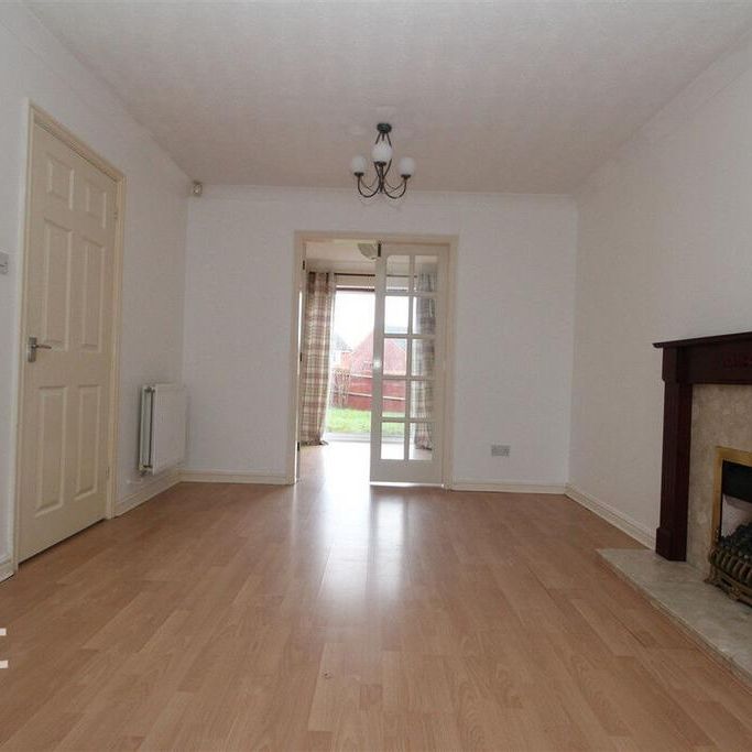 4 bedroom detached house to rent - Photo 1