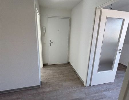 Die neue Einbauküche bauen wir noch für Sie ein! - Foto 1