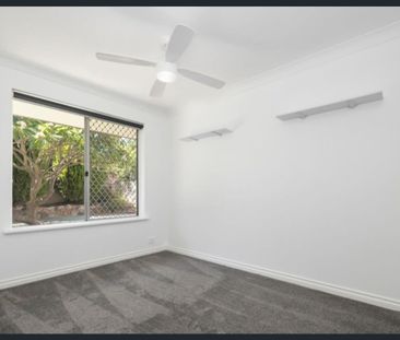 3 X 1 FAMILY HOME BOASTING SIZE, VALUE and LOCATION! - Photo 2