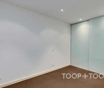 Suits Your Style - Photo 3