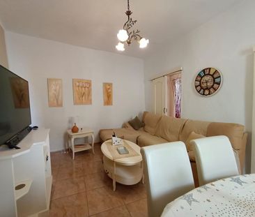 Casa/Chalet pareado En alquiler Calle Beneharo, Distrito Playa Jard... - Foto 2