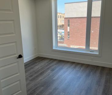 For Lease - 103 Roger Street Unit# 303, Waterloo, Ontario - Photo 1