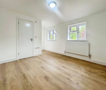 Cabell Road, Guildford, Surrey, GU2 8JQ - Photo 2
