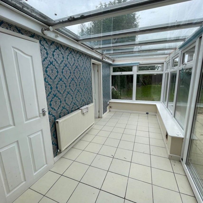 Claverham, North Somerset - Photo 1