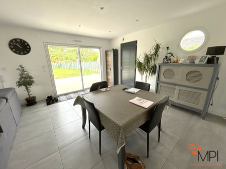 Location Maison 5 pièces 103m² - Photo 4