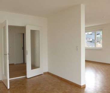 Helle 4.5-Zimmer-Wohnung mit Balkon in Zollikerberg - Photo 3