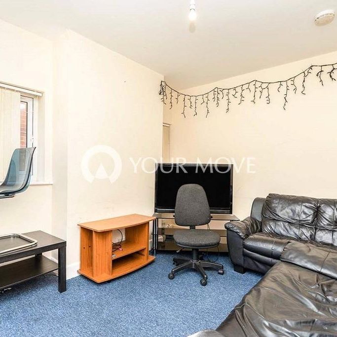 4 bedroom terraced house to rent - Photo 1